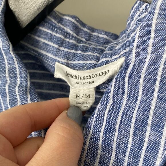 Beach Lunch Lounge Striped button up, blue and white size M women’s lightweight - Picture 4 of 4